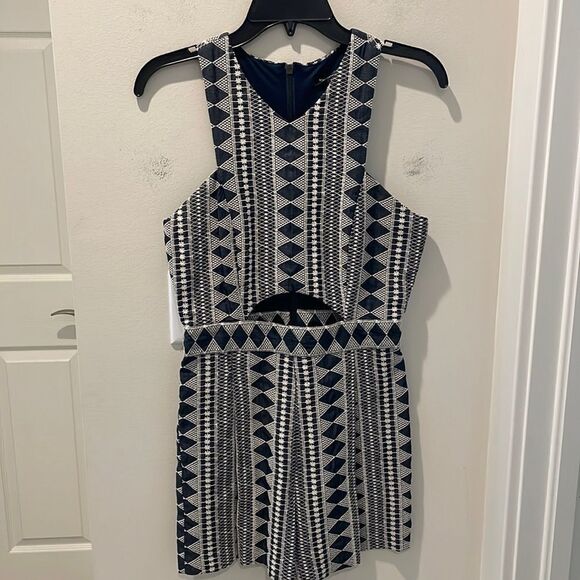 Romeo and Juliet couture sleeveless romper cut out 100% cotton size Small - Picture 1 of 11